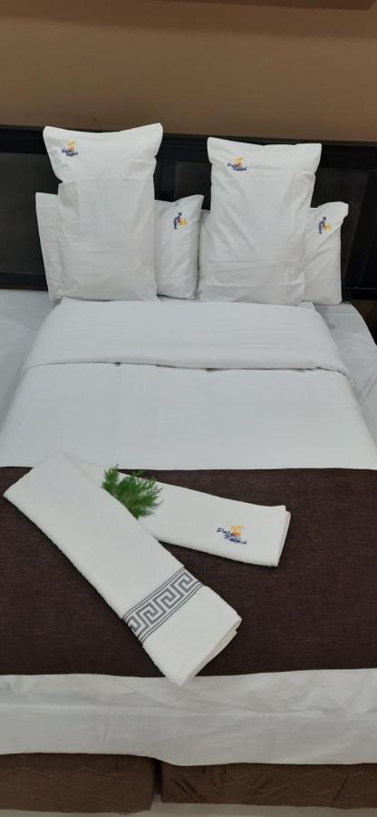 Palm Kalash Hotel Lusaka Buitenkant foto
